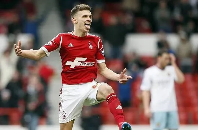 今夜英超传出新动向，明尼苏达森林狼队长鼓劲，管理层表态：气氛紧张，轮换策略成焦点的简单介绍-爱游戏体育下载