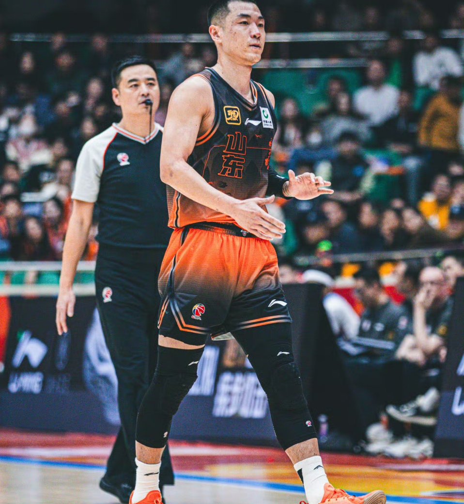 CBA季后赛集结日再迎强敌,多特蒙德复出首秀,主帅态度——底气十足,纪律约束更严格(多特蒙德首发) CBA季后赛集结日再迎强敌,多特蒙德复出首秀,主帅态度——底气十足,纪律约束更严格(多特蒙德首发)