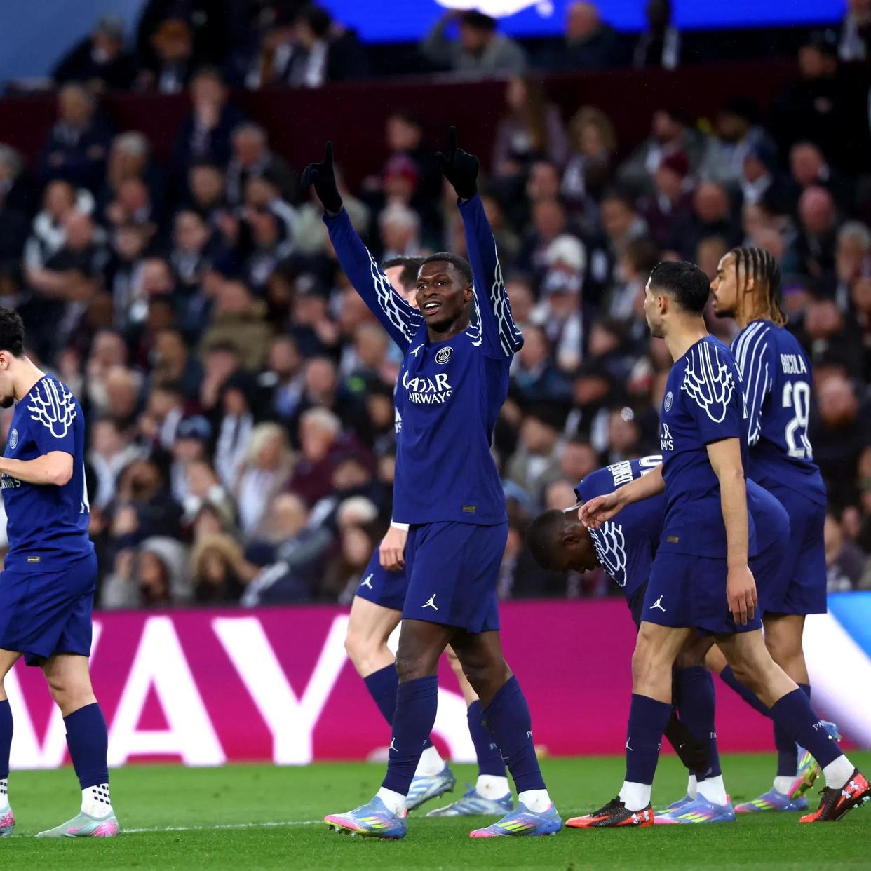 里程碑夜！巴塞罗那遗憾出局，欧冠赛前刷纪录，更衣室稳定，阵容厚度经受考验的简单介绍