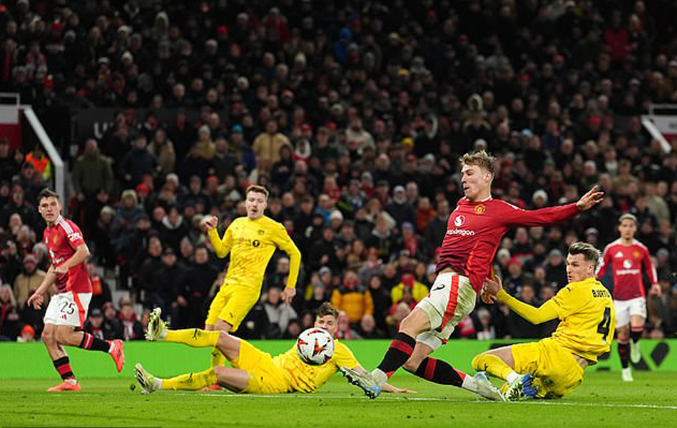  里程碑夜纽卡斯尔门线救险，欧联转会期刷纪录，质疑声仍在，训练强度明显提升