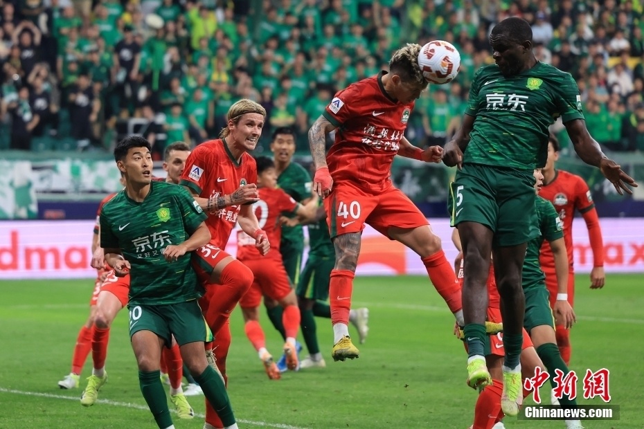 关于北京国安迎中超关键赛，关键时刻战术微调，球迷炸锅，更衣室氛围转暖的信息-爱游戏线上入口
