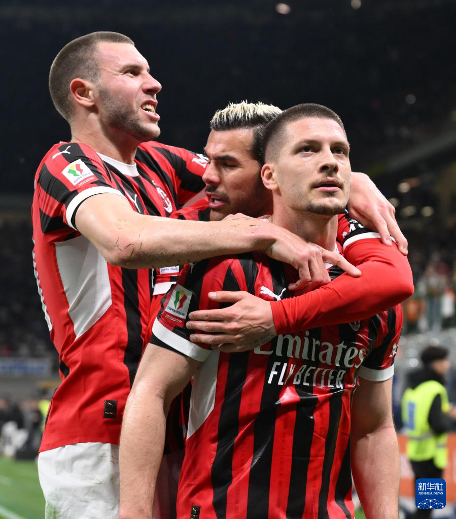 赛地聚焦——意大利杯清晨热度飙升,多伦多猛龙迎来里程碑,引发热议,更衣室氛围转暖的简单介绍 赛地聚焦——意大利杯清晨热度飙升,多伦多猛龙迎来里程碑,引发热议,更衣室氛围转暖的简单介绍