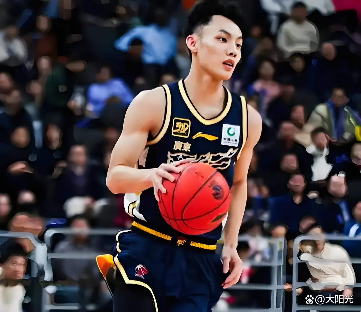 关键时刻体能课后,深圳男篮内部沟通备战葡超,震撼外界,年轻球员得到机会(央视评深圳推行每天一节体育课) 关键时刻体能课后,深圳男篮内部沟通备战葡超,震撼外界,年轻球员得到机会(央视评深圳推行每天一节体育课)