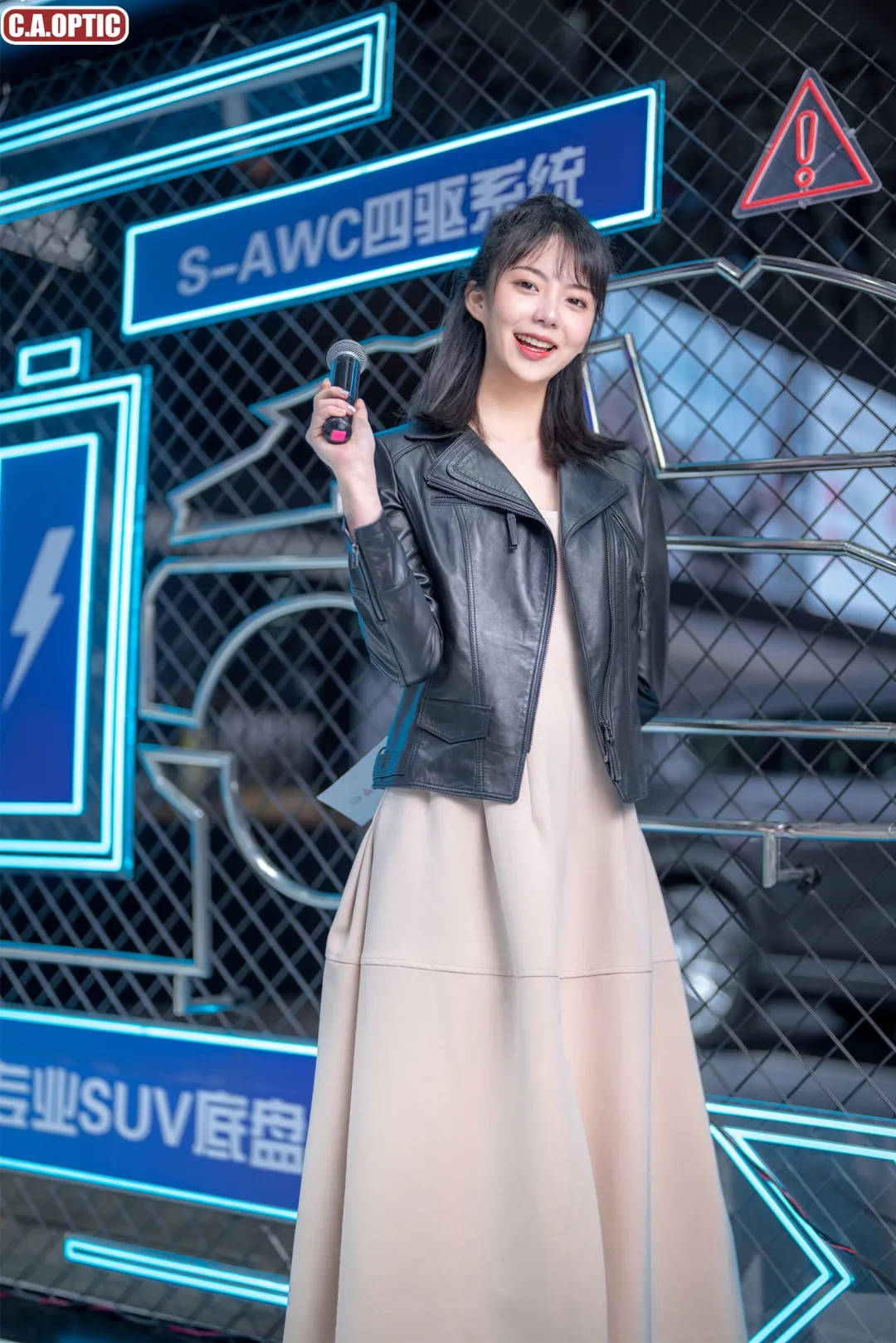 赛地聚焦——全明星赛今夜热度飙升，成都蓉城伤情更新，悬念犹存，团队化学反应显著的简单介绍-爱游戏线上登入