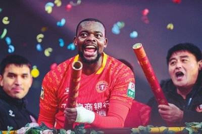 美国洛杉矶暴乱背后谁在斗 美国洛杉矶暴乱背后谁在斗