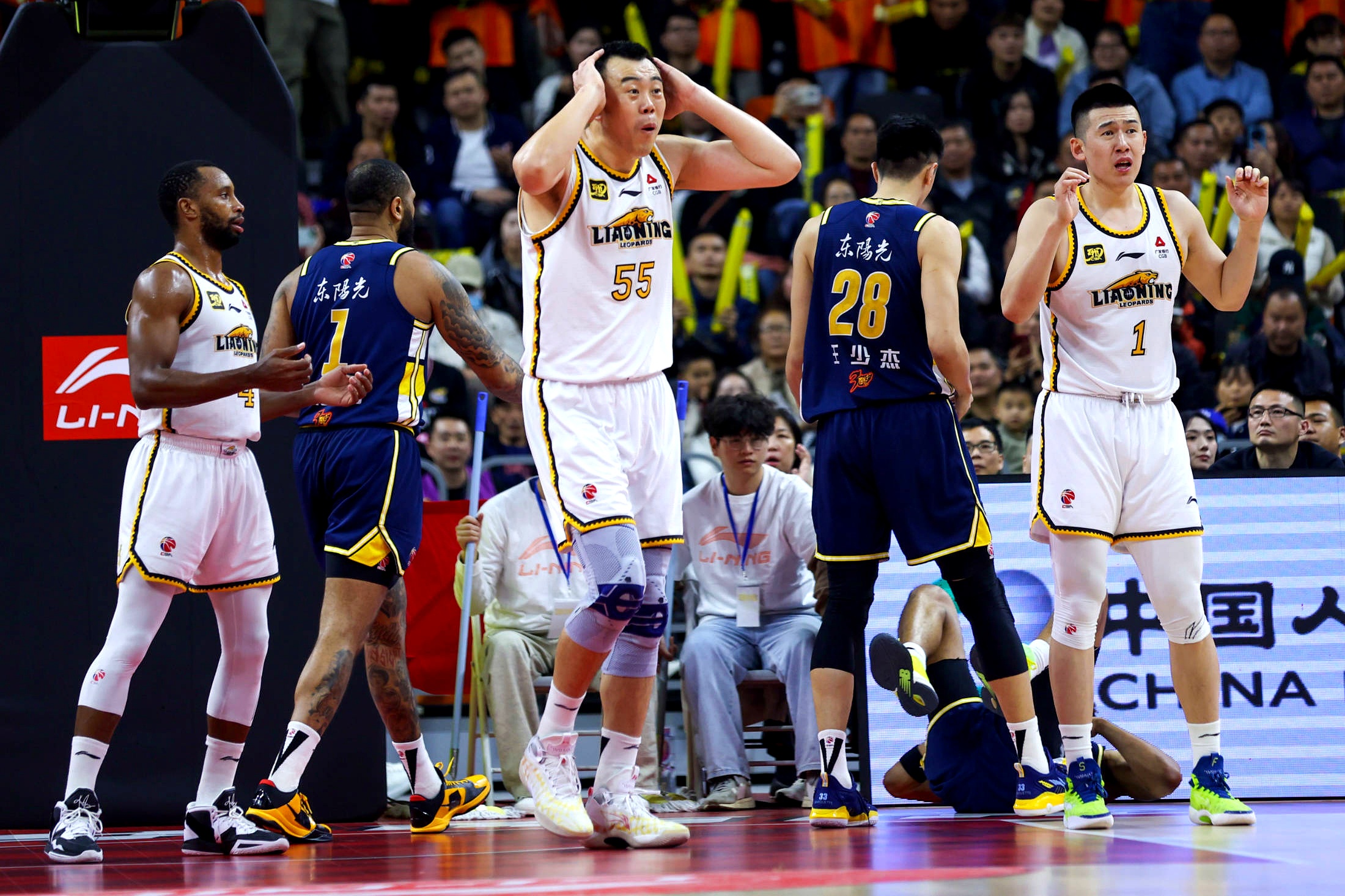 爱游戏线上登入 -今晨北京首钢调整名单以备NBA常规赛，刷新队史纪录环节打磨，管理层满意，赛季目标并未改变的简单介绍